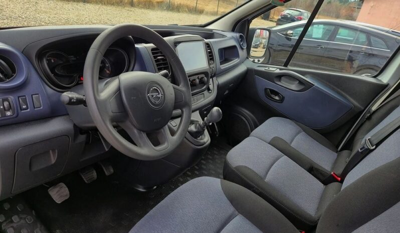 Opel Vivaro full