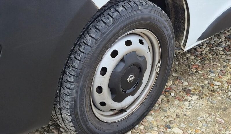 Opel Vivaro full