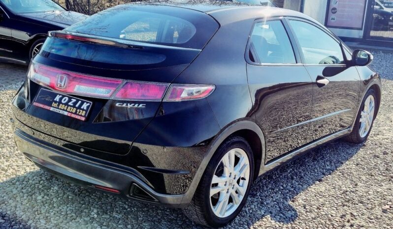 Honda Civic – 2008r.! 1.8 16V! Klimatronic! 144tys.km! Alu! 5 drzwi! Zarejestrowany! full