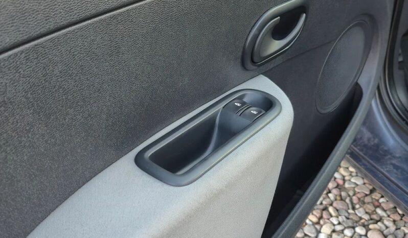 Renault Clio – 2009r.! 1.2 16V! Klima! 5 drzwi! Świeżo Sprowadzony! full