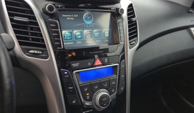 Hyundai i30 – 2013r. Nawigacja ! Klimatronik ! LED ! Zarejestrowany ! full
