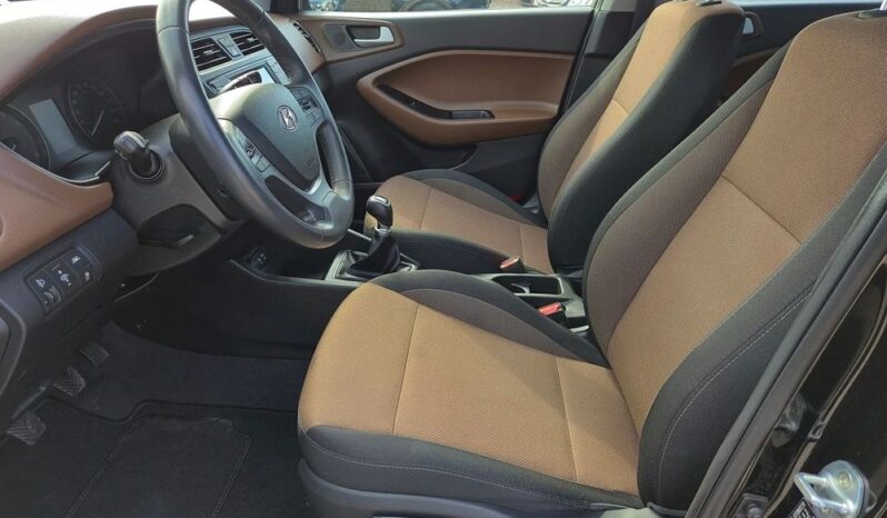 Hyundai i20 1.2 YES Gold full