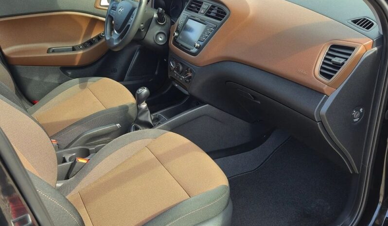 Hyundai i20 1.2 YES Gold full