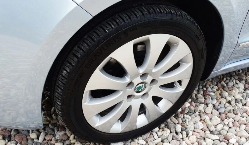 Skoda Superb – 2011r.! 2.0 TDI! Automat! Xenon! Klimartonic! Alu! Zarejestrowany! full