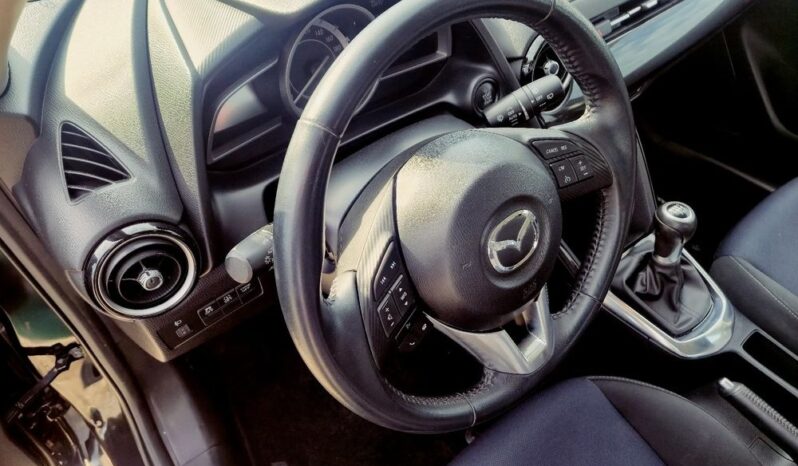 Mazda 2 – 2015r.! 1.5 16V! Klima! 92tys.km! 5 drzwi! Świeżo Sprowadzona! full