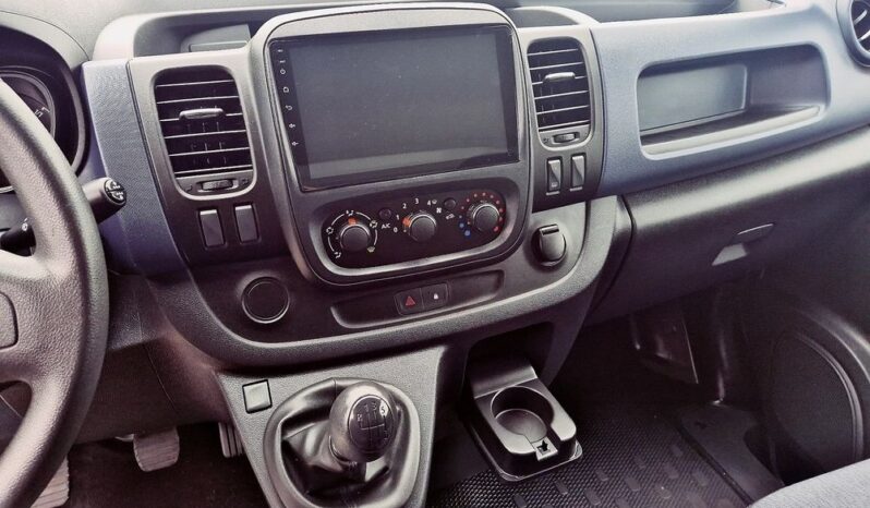 Opel Vivaro – 2017r. Niski Udokumentowany Przebieg ! Klima ! Navi ! Kamera Cofania! full
