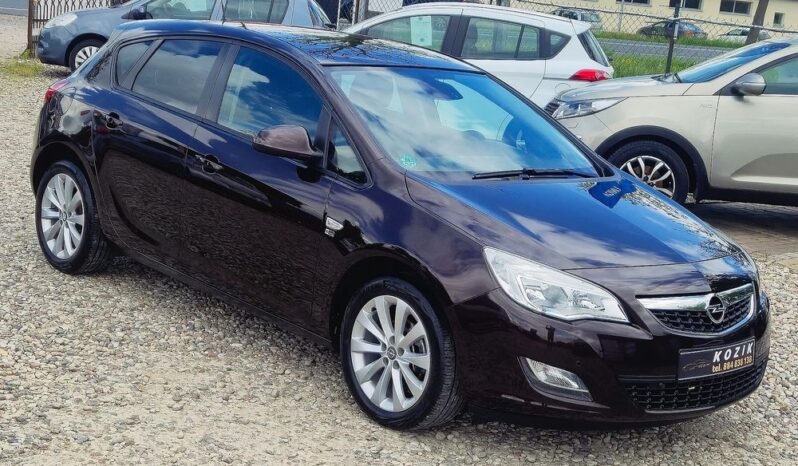 Opel Astra – 2012r.! 1.4 benz.! Serwis! Klimatronic! Alu! Świeżo Sprow.! full