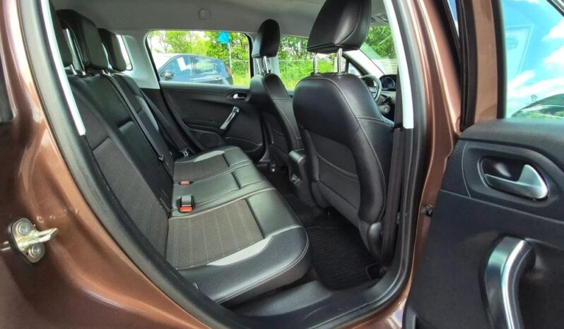 Peugeot 2008 e-HDi FAP 115 STOP & START Business-Line full