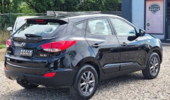 Hyundai ix35 1.6 2WD UEFA EURO 2012 Edition full