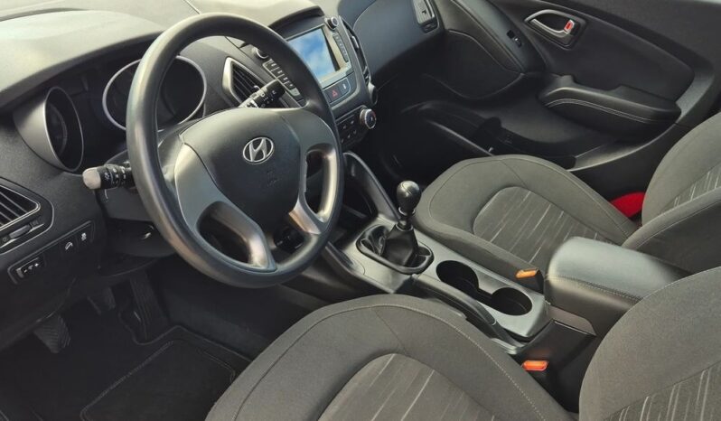 Hyundai ix35 1.6 2WD UEFA EURO 2012 Edition full