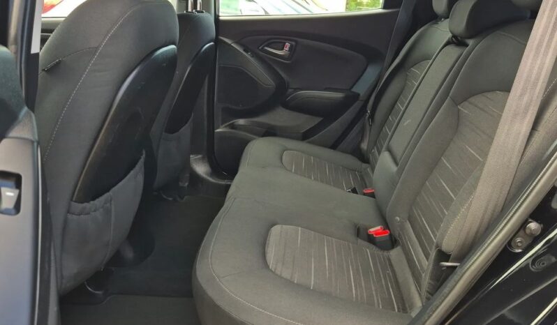 Hyundai ix35 1.6 2WD UEFA EURO 2012 Edition full
