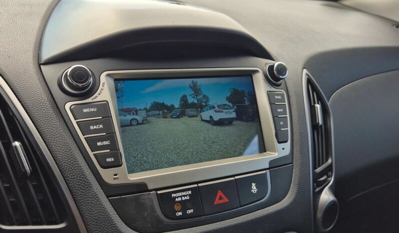 Hyundai ix35 1.6 2WD UEFA EURO 2012 Edition full