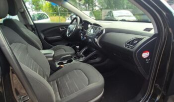 Hyundai ix35 1.6 2WD UEFA EURO 2012 Edition full