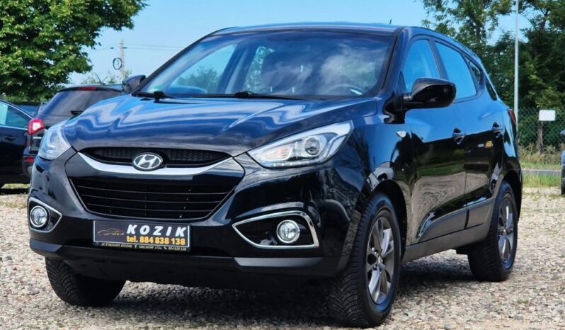 Hyundai ix35 1.6 2WD UEFA EURO 2012 Edition full
