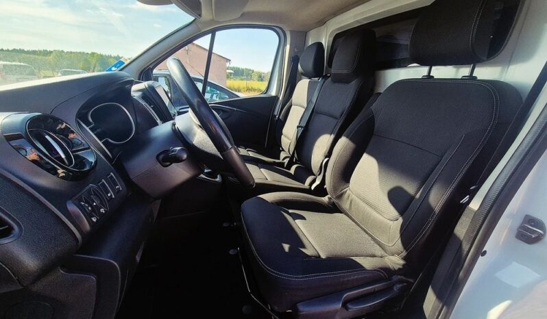 Renault TRAFIC – 2021r.! 2.0 diesel! LONG! 3 osobowy! Klima! Navi! Kamera Cofania! full