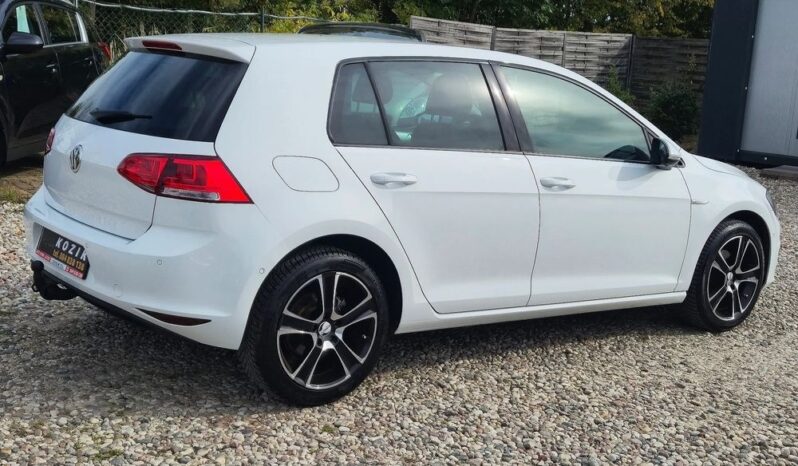 Volkswagen Golf 2015r. 1.6 TDI ! Klimatronik ! Asystent parkowania LED full