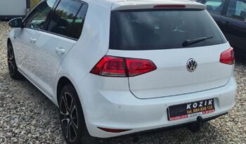 Volkswagen Golf 2015r. 1.6 TDI ! Klimatronik ! Asystent parkowania LED full