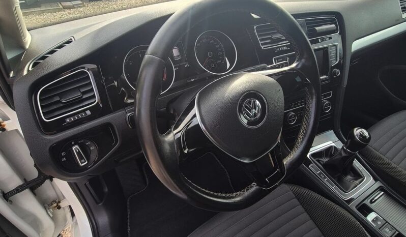 Volkswagen Golf 2015r. 1.6 TDI ! Klimatronik ! Asystent parkowania LED full