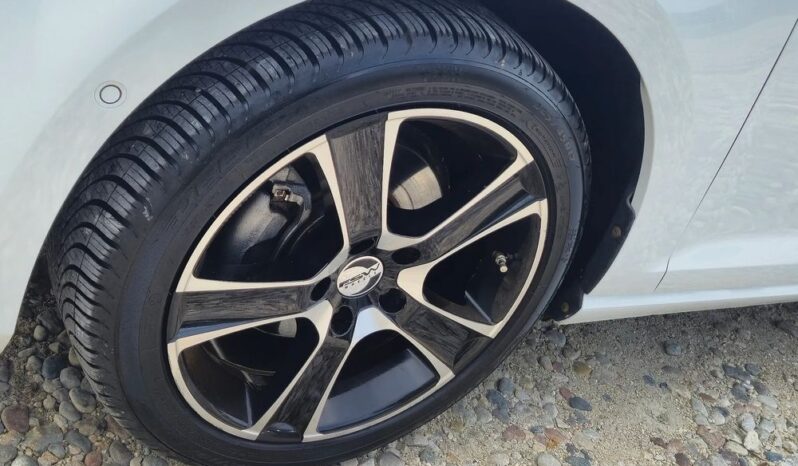 Volkswagen Golf 2015r. 1.6 TDI ! Klimatronik ! Asystent parkowania LED full