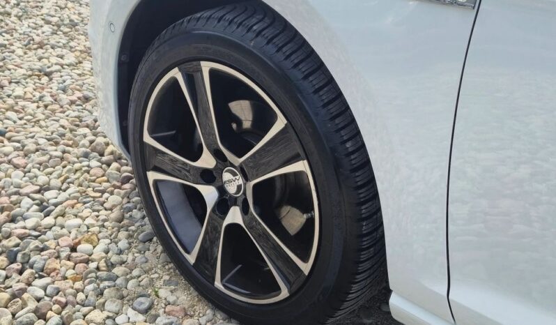 Volkswagen Golf 2015r. 1.6 TDI ! Klimatronik ! Asystent parkowania LED full