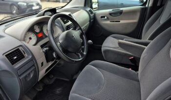 Peugeot Expert (8-Sitze) full