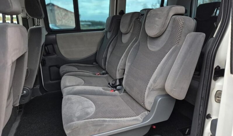 Peugeot Expert (8-Sitze) full