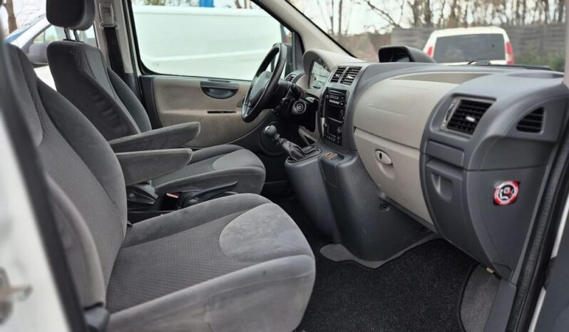 Peugeot Expert (8-Sitze) full
